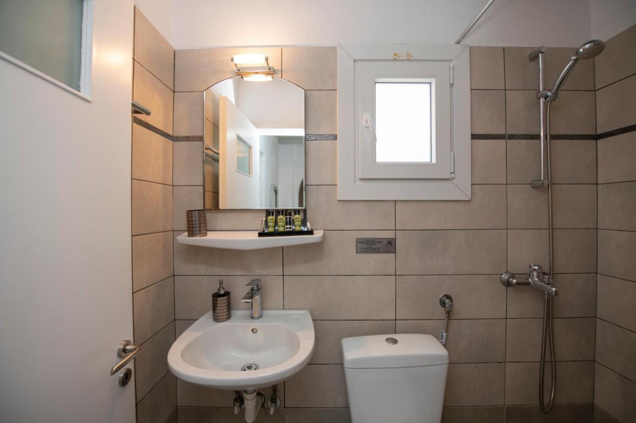 Twin Room Bathroom
