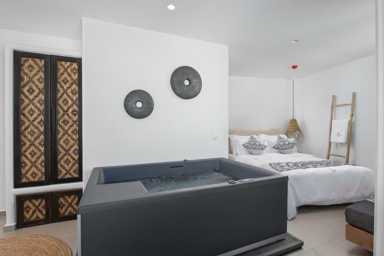Deluxe Town View Suite Indoor Hot Tub
