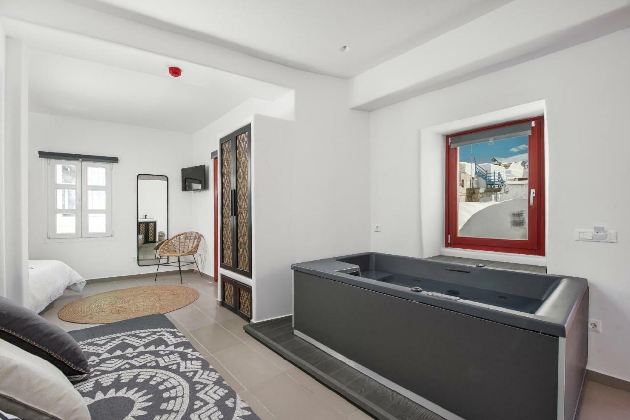 Deluxe Town View Suite Indoor Hot Tub