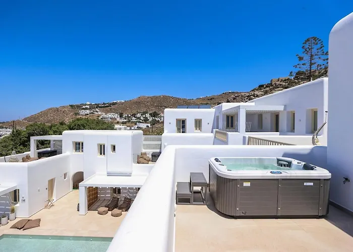 Life Suites Tourlos