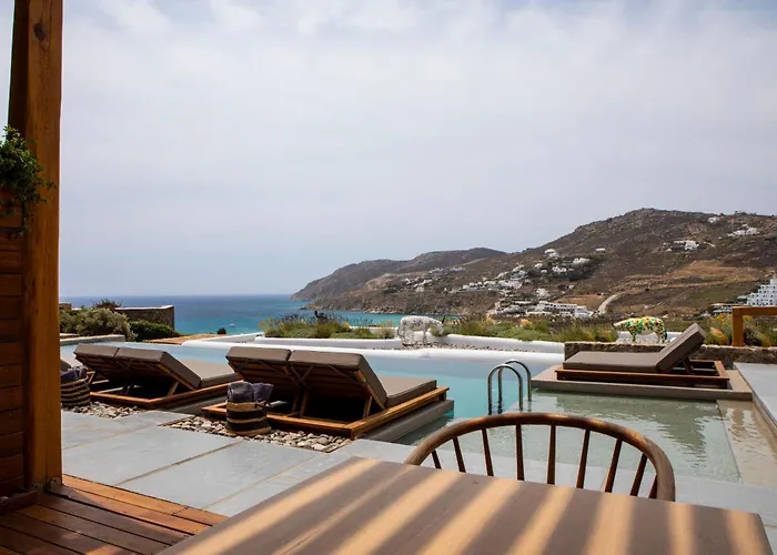 Kalo Livadi Hotels