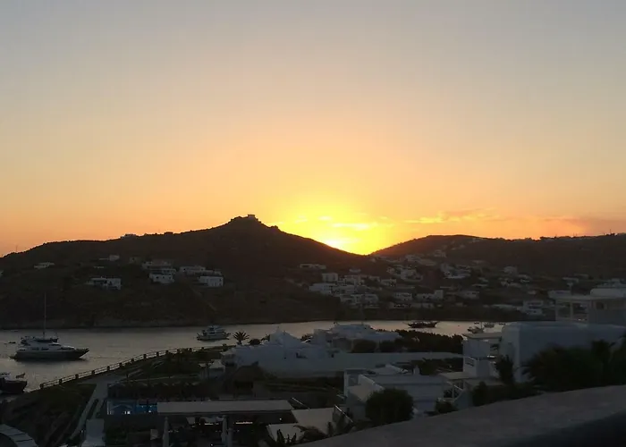 Pet friendly Beachfront Mykonos Guest House Ornos 