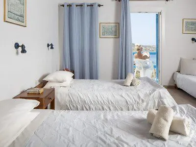 Carrop Tree Mykonos Town